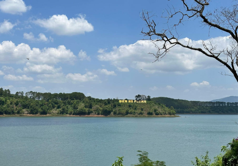 a803015c-bien-ho-pleiku-03